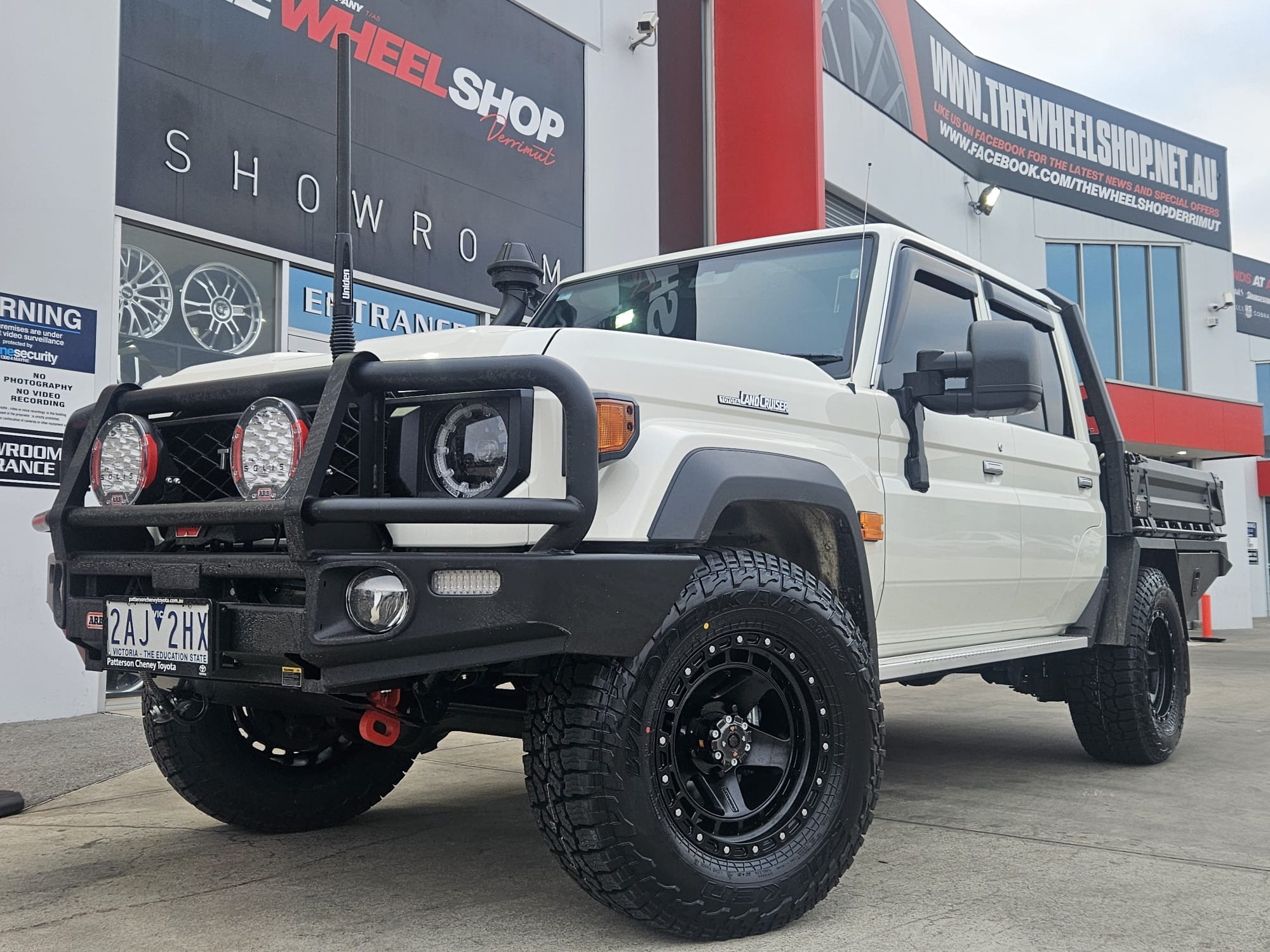 TOYOTA LANDCRUSIER WITH FALKEN AT TYRES |  | TOYOTA